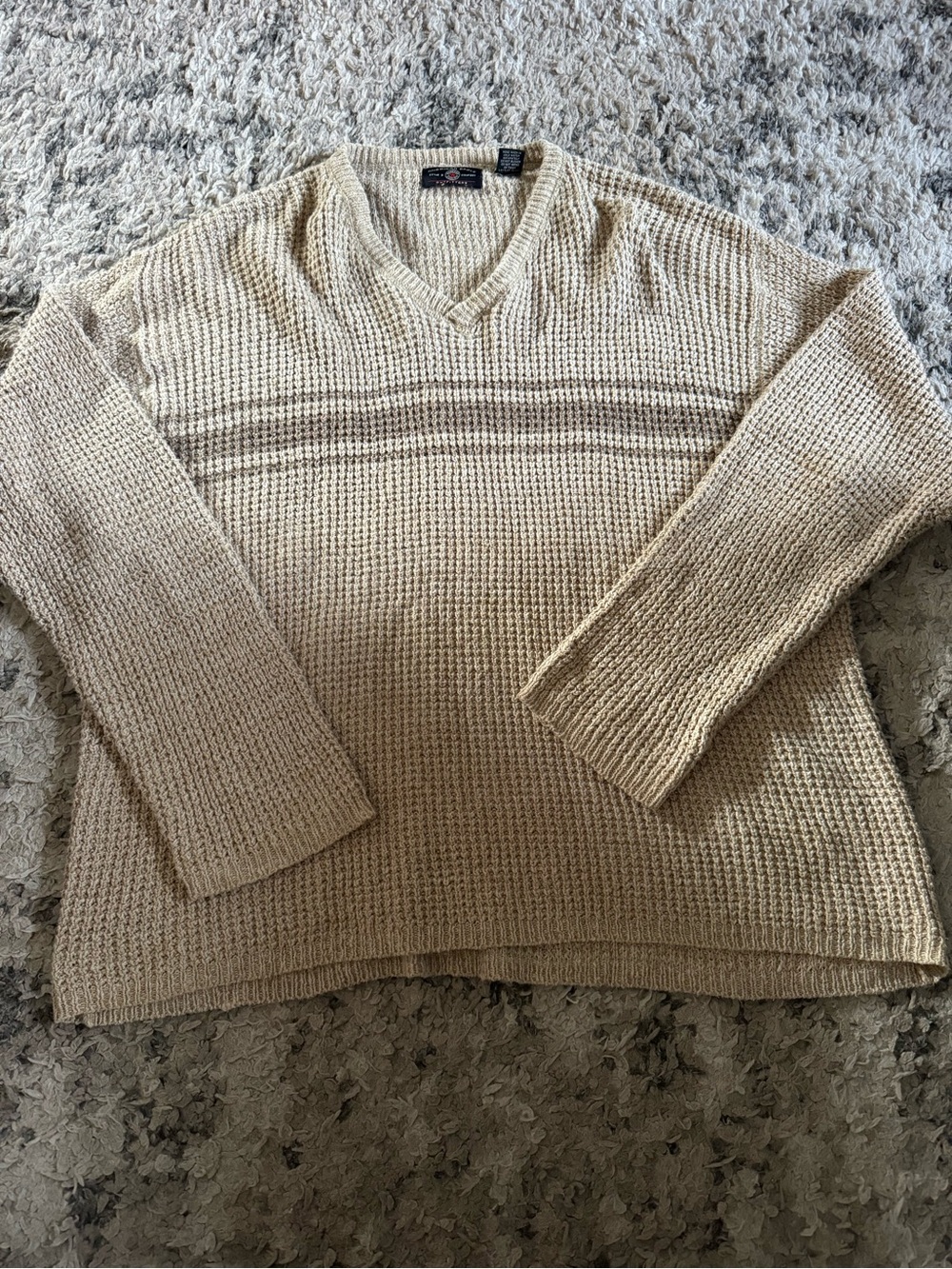 Vintage American Eagle Outfitters Men's V-Neck Sweater in Beige xl